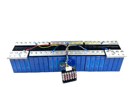 BATTERIE 80A - GS AUDIO 12 x 54 H11cm - 24 LTO LELLE - 14V et BMS ET BARS